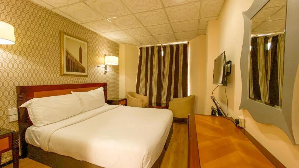 Regal Peninsula Hotel Formerly New Peninsula Hotel Ghubaiba Bus Station Bur Dubai Bagian luar foto