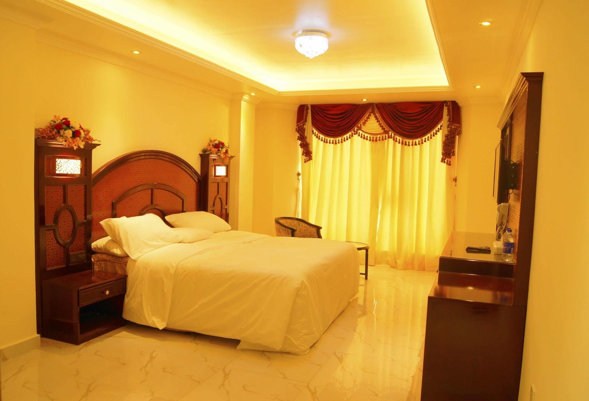 Regal Peninsula Hotel Formerly New Peninsula Hotel Ghubaiba Bus Station Bur Dubai Bagian luar foto